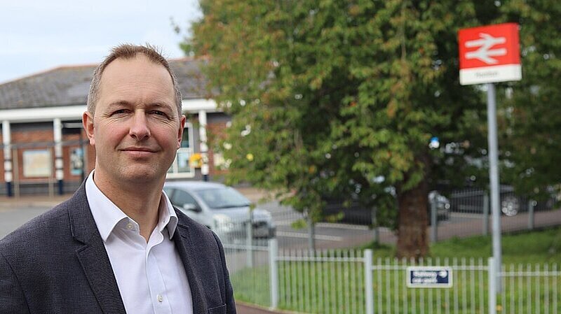 Richard Foord MP welcomes dropping of plans to close ticket offices